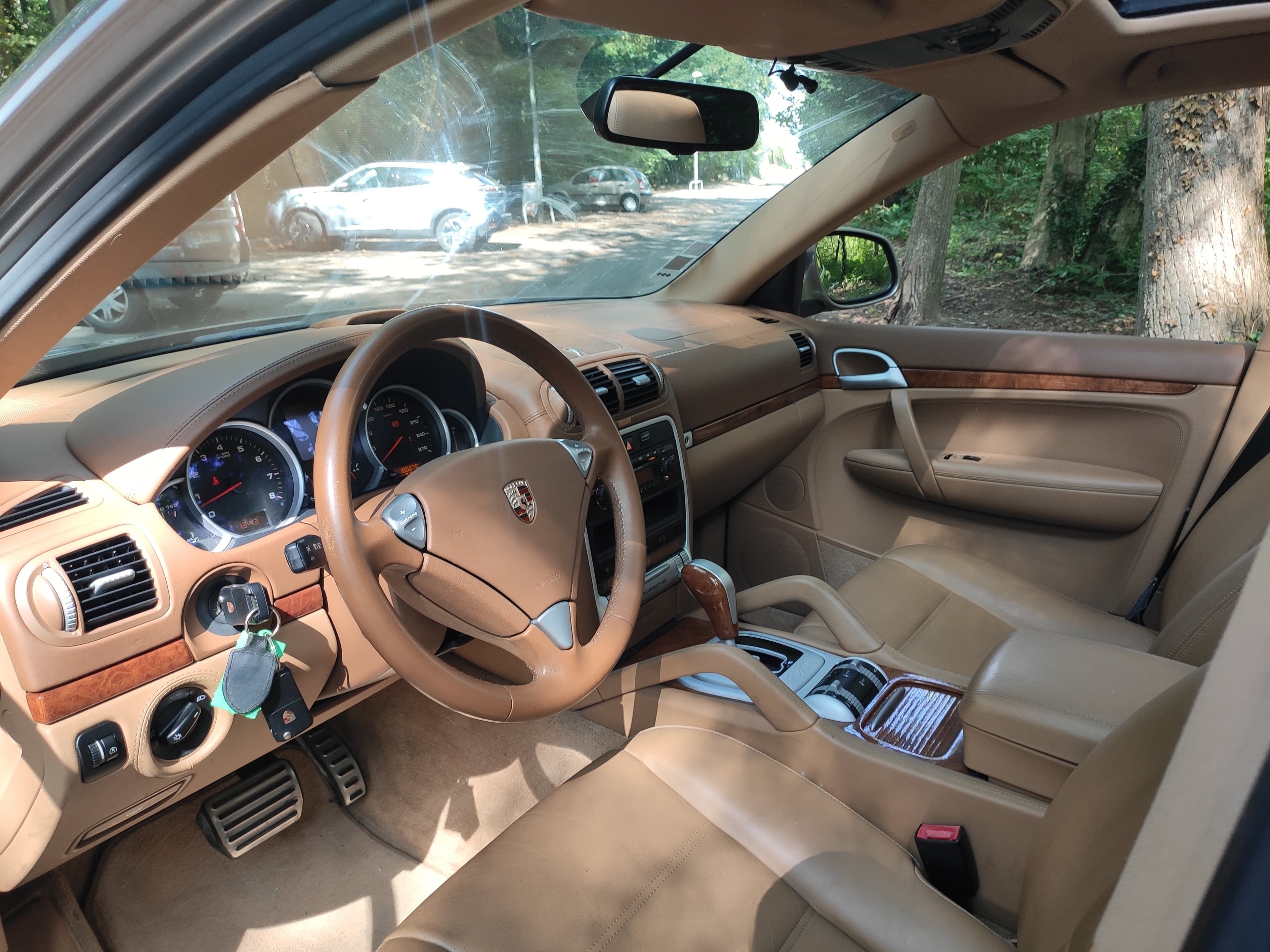 Porsche Cayenne S 2007 Essence - volant