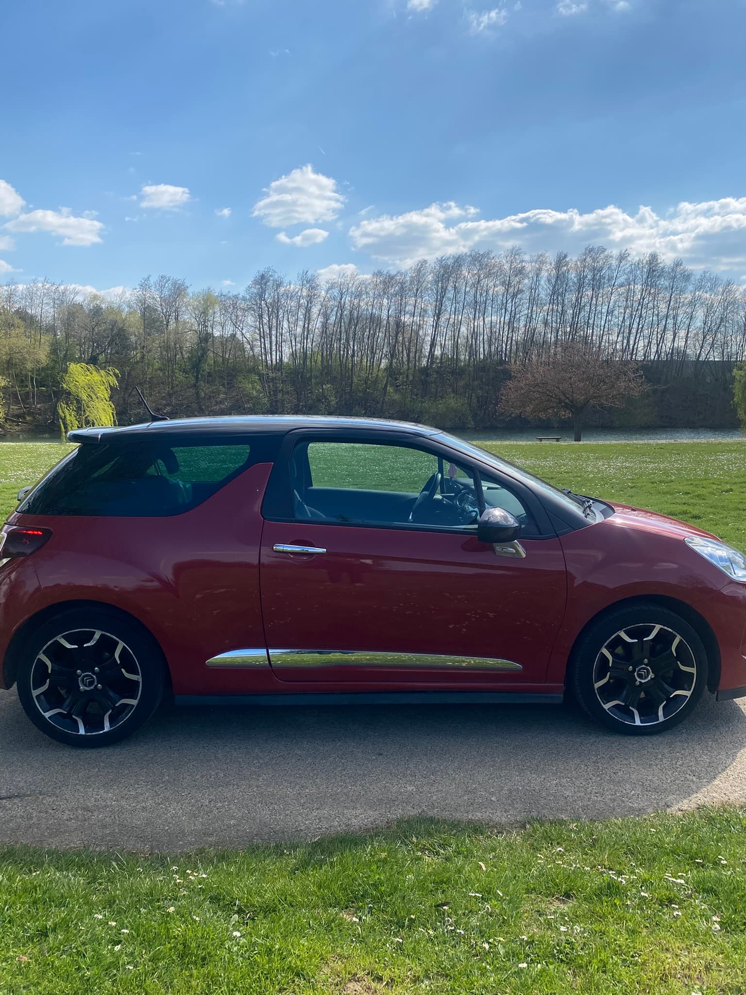 Citroen DS3 1.6THP Ultra Prestige 2012 Essence - coffre